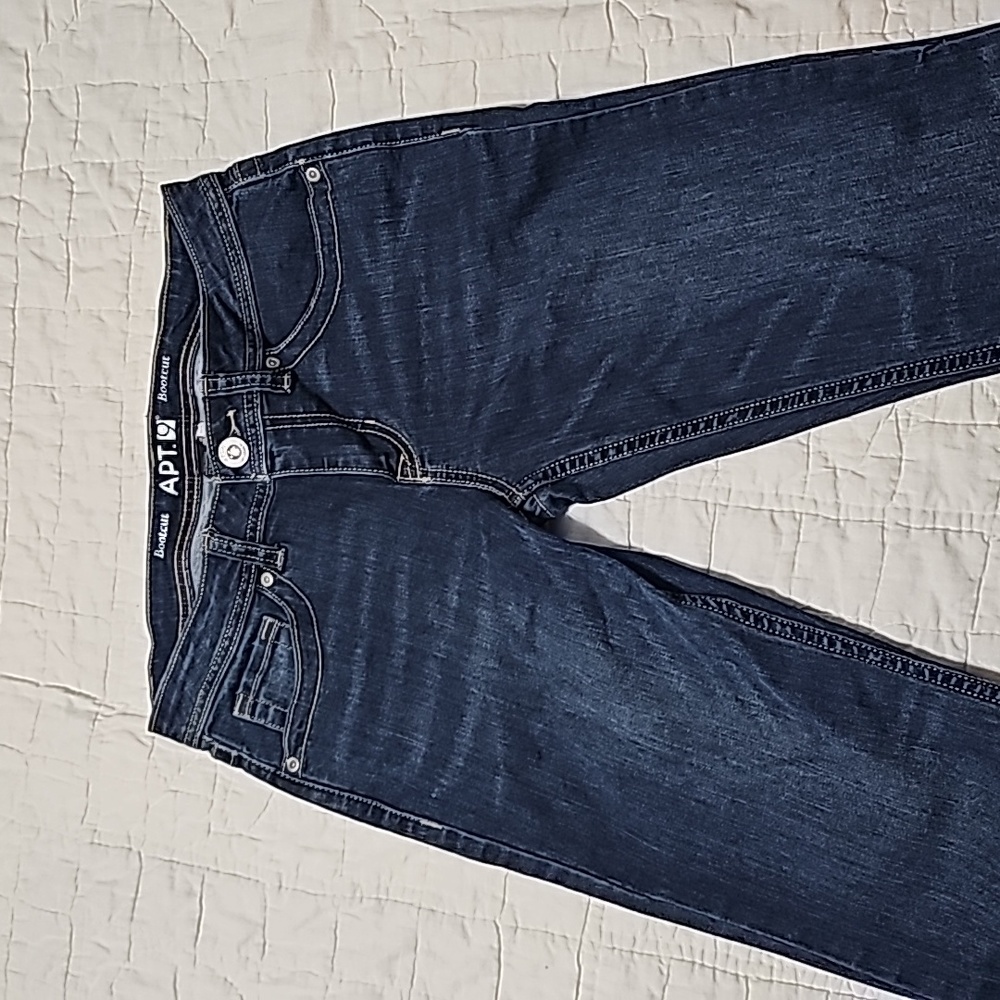Apt. 9 Jean's size 4